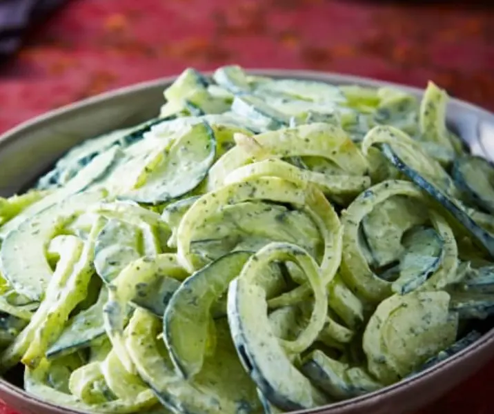 Pepino y aliño de yogurt thermomix