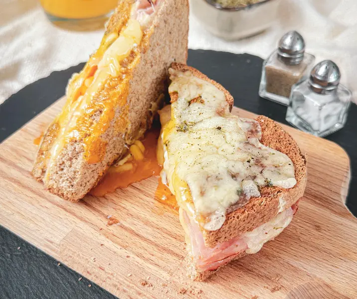 Tostada con huevo air fryer