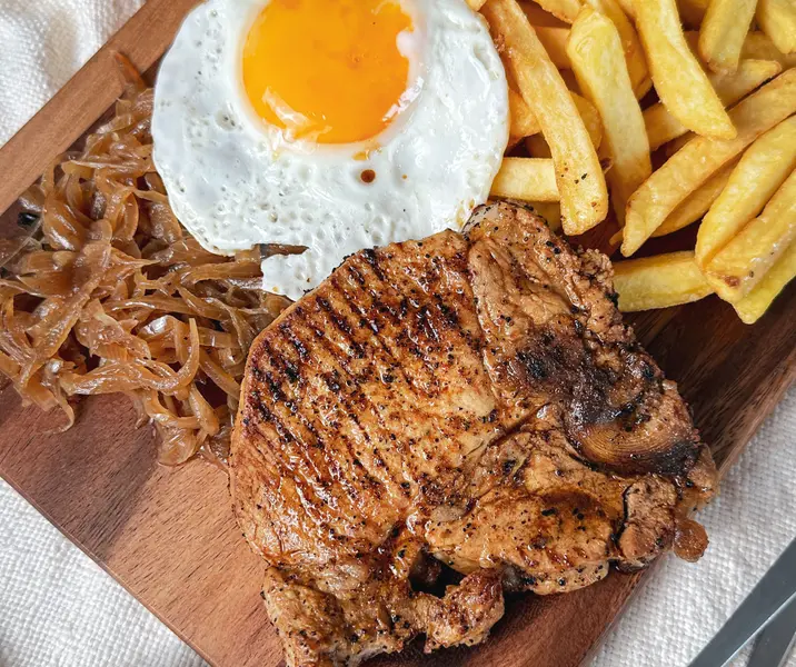 Chuletas de cerdo a lo pobre