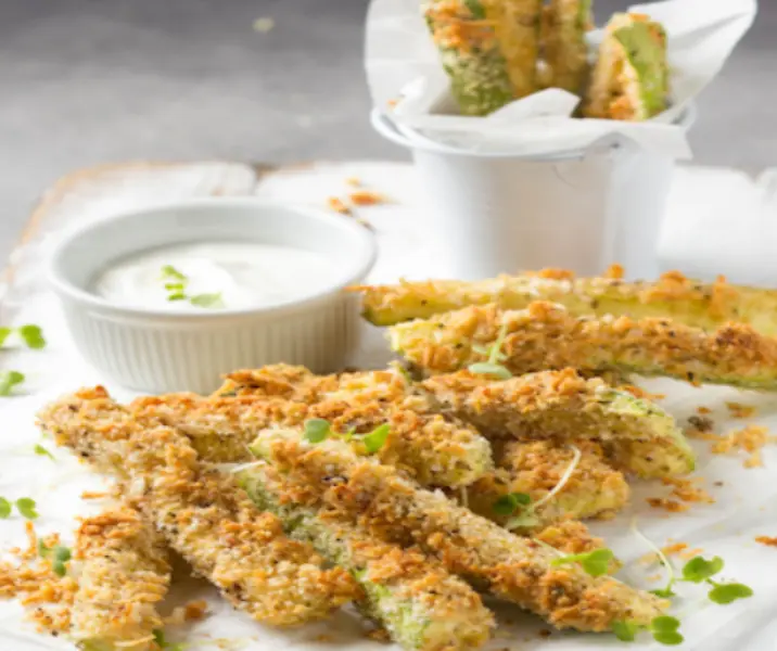 Bastones de zapallo italiano con queso parmesano air fryer