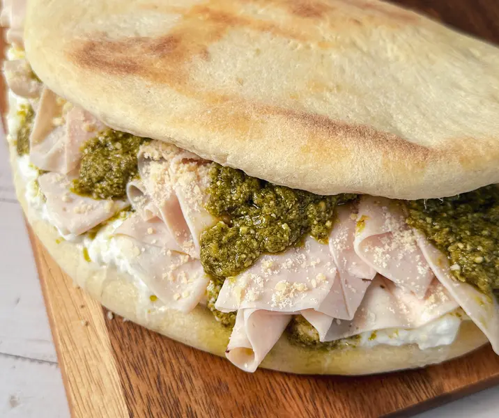 Pizza sándwich de pavo