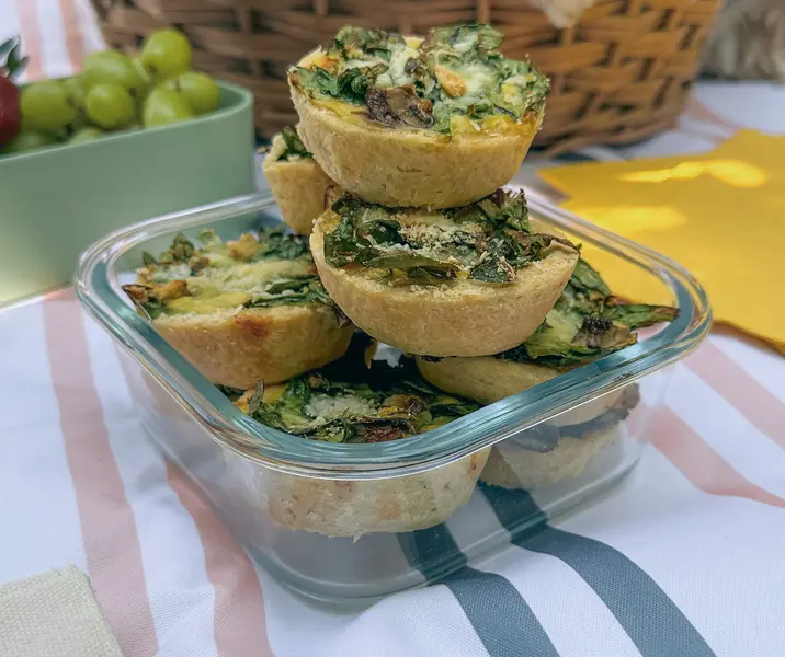 Mini quiche de espinaca y champiñones
