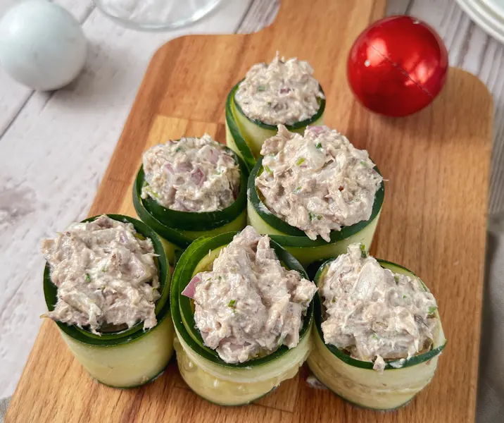 Rollitos de pepino y jurel