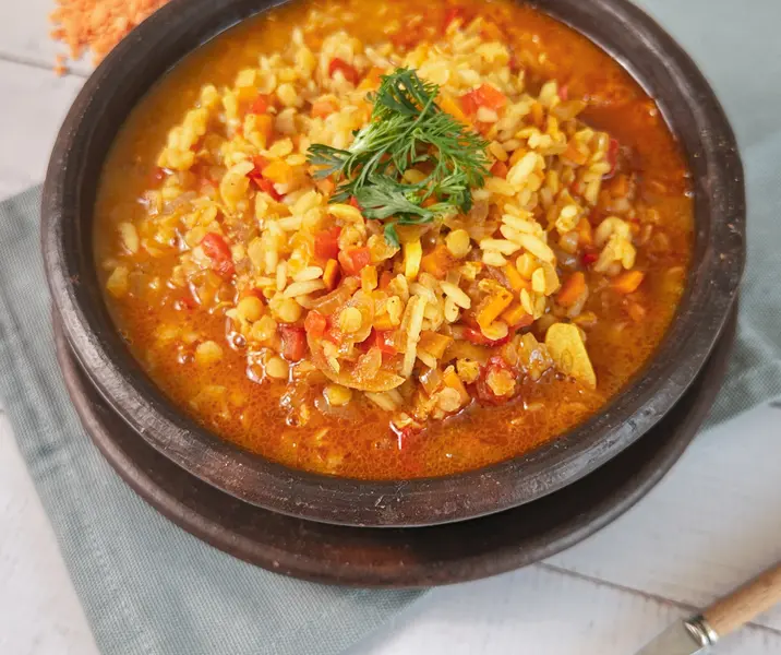 Lentejas rojas guisadas