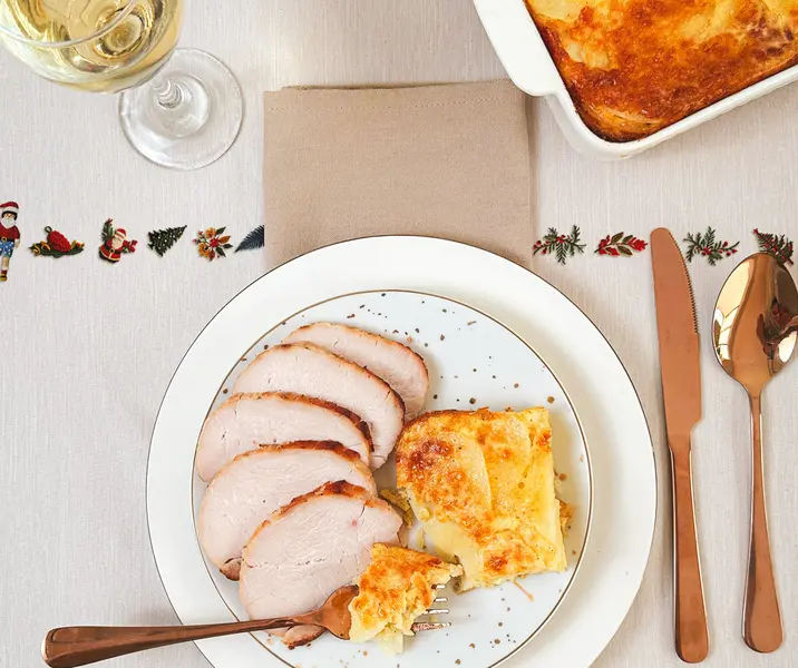 Pechuga de pavo asada con gratín de papas