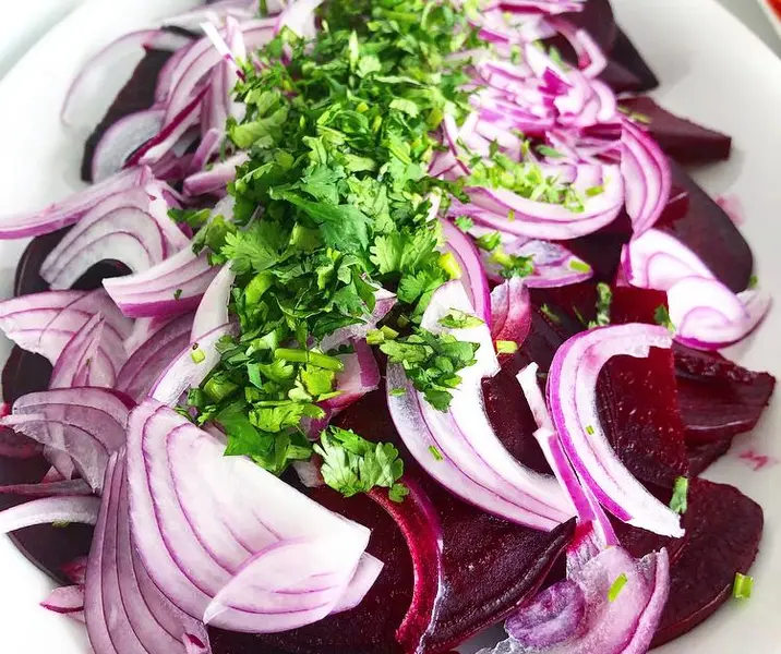 Betarraga con cebolla