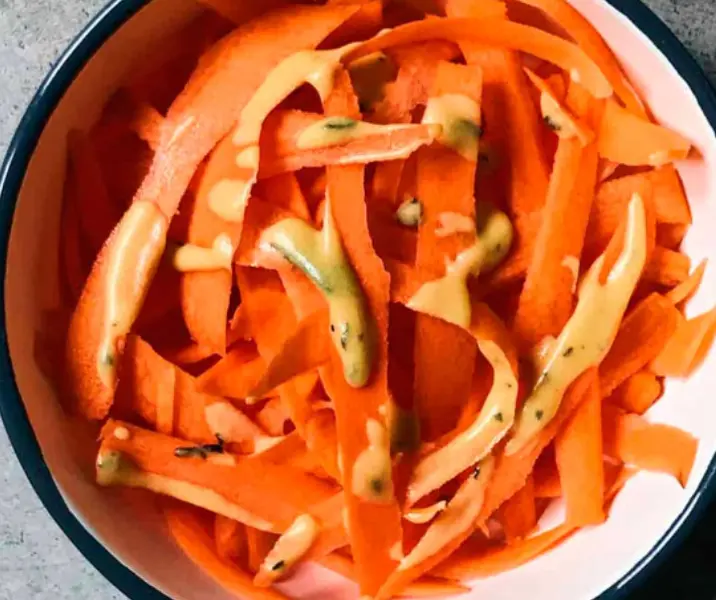 Ensalada de zanahoria con cilantro y curry thermomix