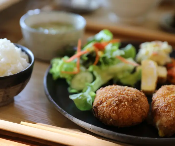 Croquetas de pavo con semillas de maravilla con arroz