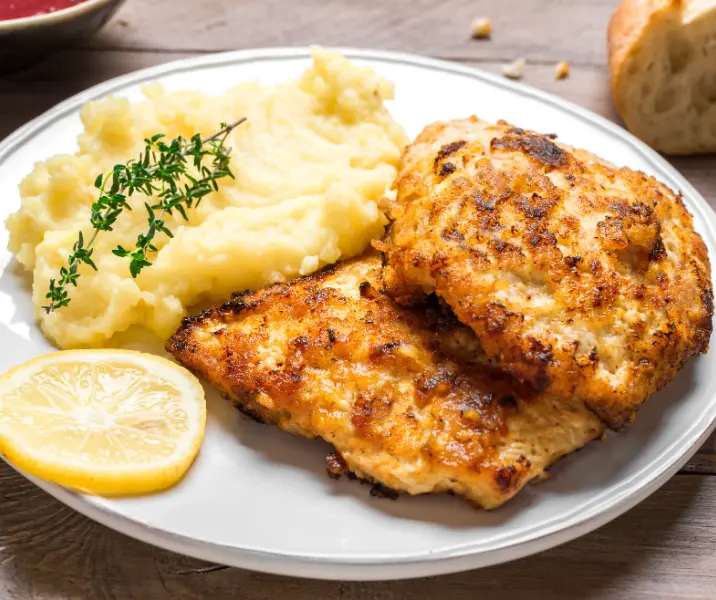 Pollo al horno con puré de papas